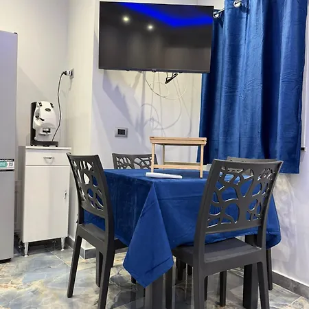 Naomi Luxury 3 * Catânia