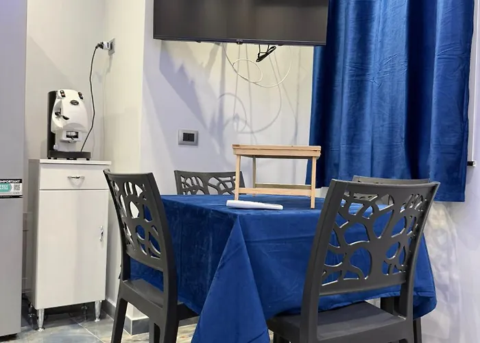 Naomi Luxury 3 * Catânia