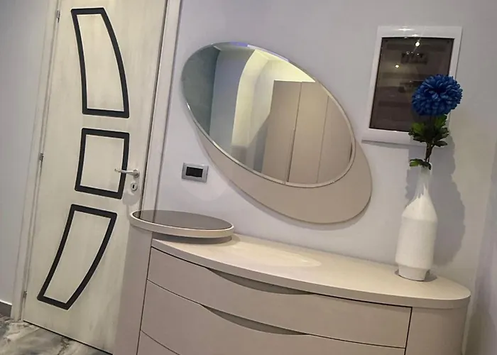 Naomi Luxury 3 * Catânia